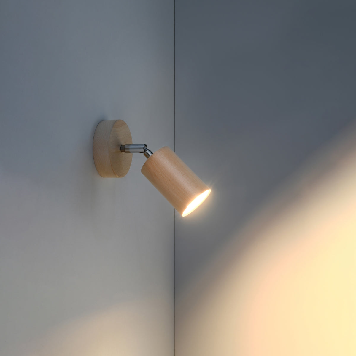 Applique Murale Orientable en Bois Naturel