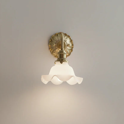 Applique Murale Fleur en Laiton et Verre Dépoli Rétro
