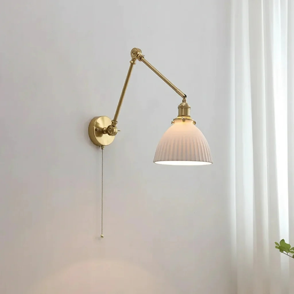 Applique Murale Bras Long Orientable en Laiton et Céramique