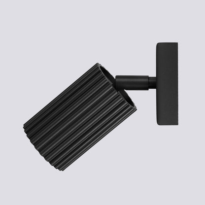 Applique Murale Orientable Oslo en Aluminium Cannelé Noir